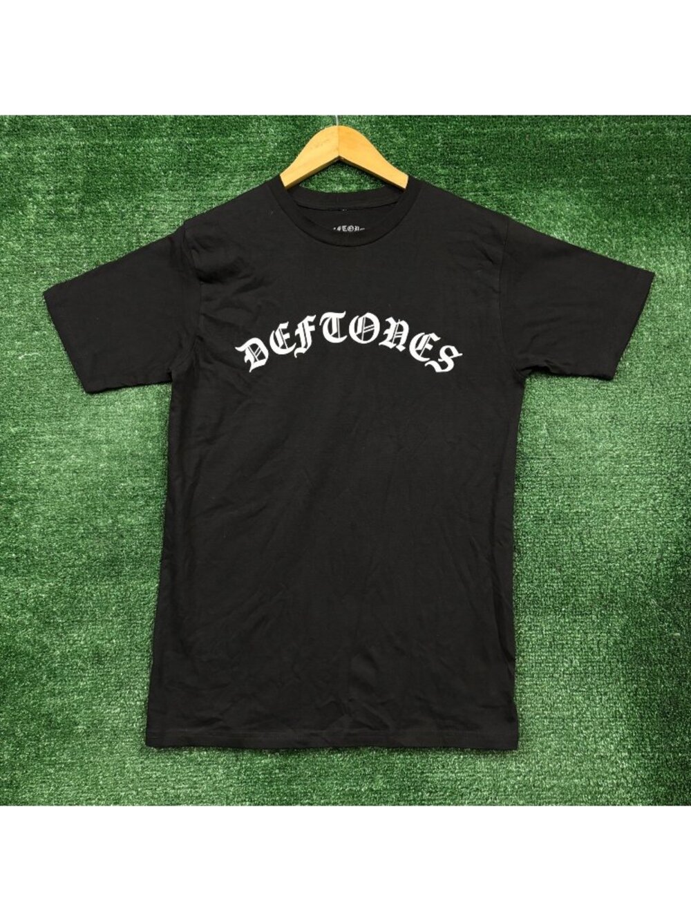 Deftones Romantic Dreams T-Shirt Size Medium